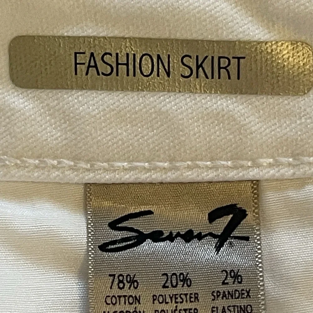 Seven7 white stretch